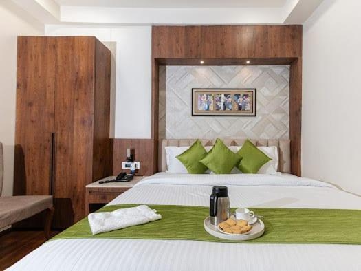 Hotel Emerald Inn Bhopal Buitenkant foto